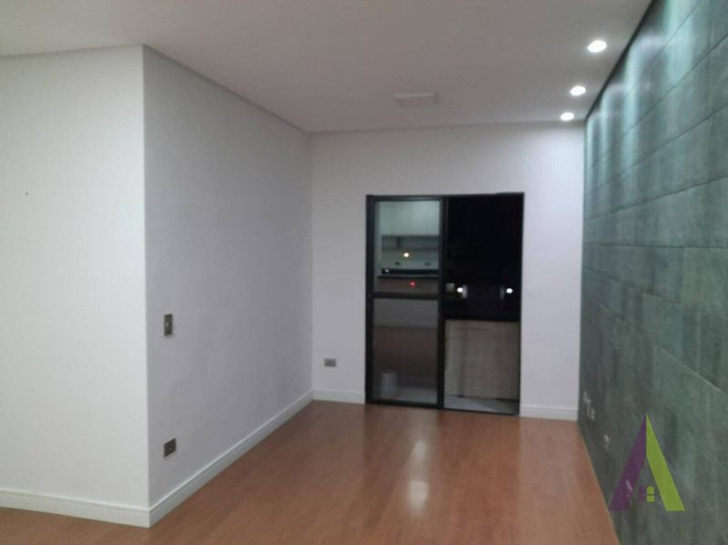 Apartamento Rico em Planejados na Estrada do Vinho em São Roque!