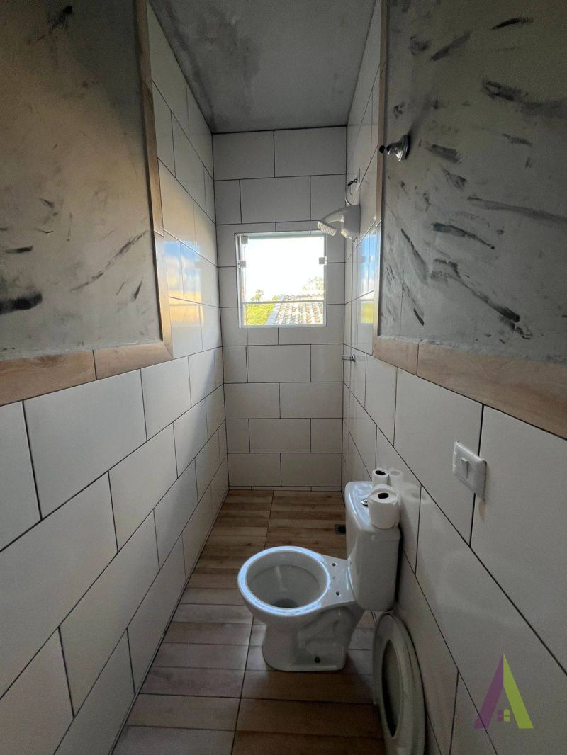 Casa Térrea Avarandada com Área de Lazer Completa em São Roque!
