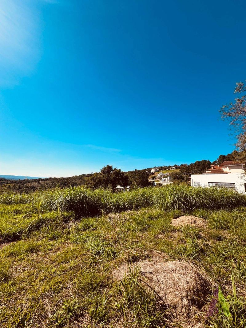 Terreno Plano em Condomínio  Resort de São Roque!