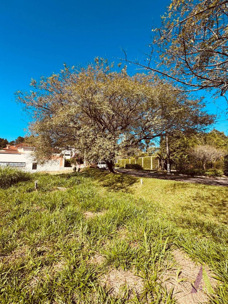 Terreno Plano em Condomínio  Resort de São Roque!