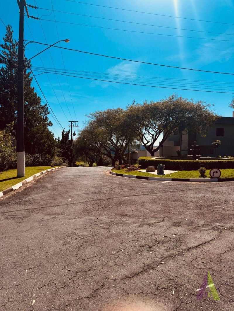 Terreno Plano em Condomínio  Resort de São Roque!