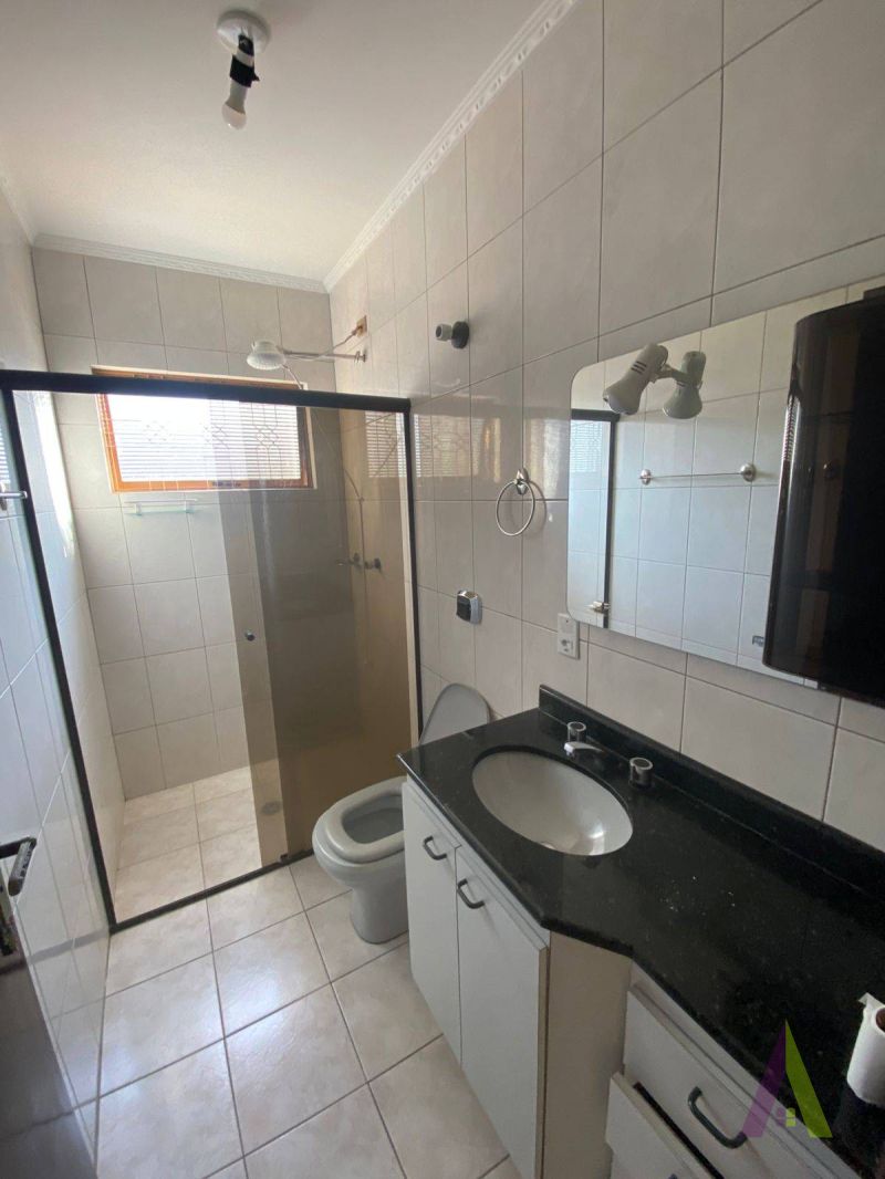 Sobrado em Bairro Nobre de São Roque!