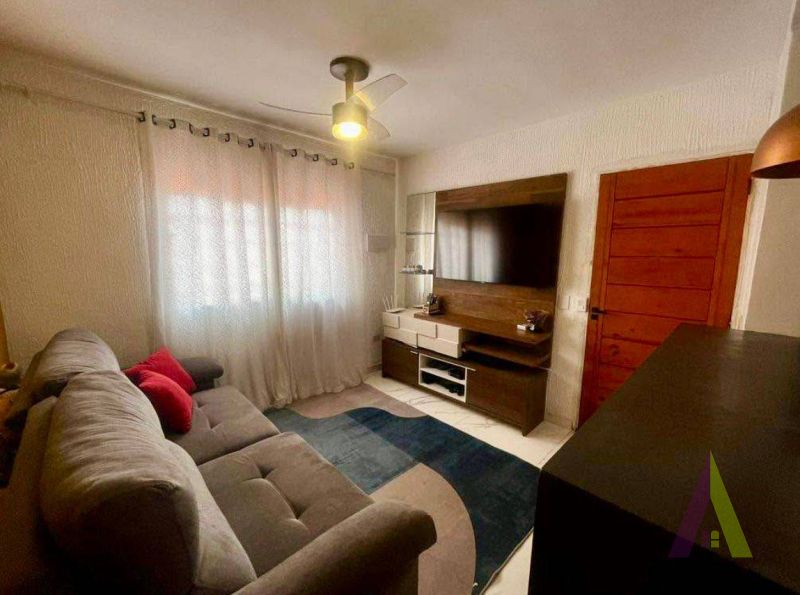 Casa Térrea em Bairro Tradicional de São Roque!