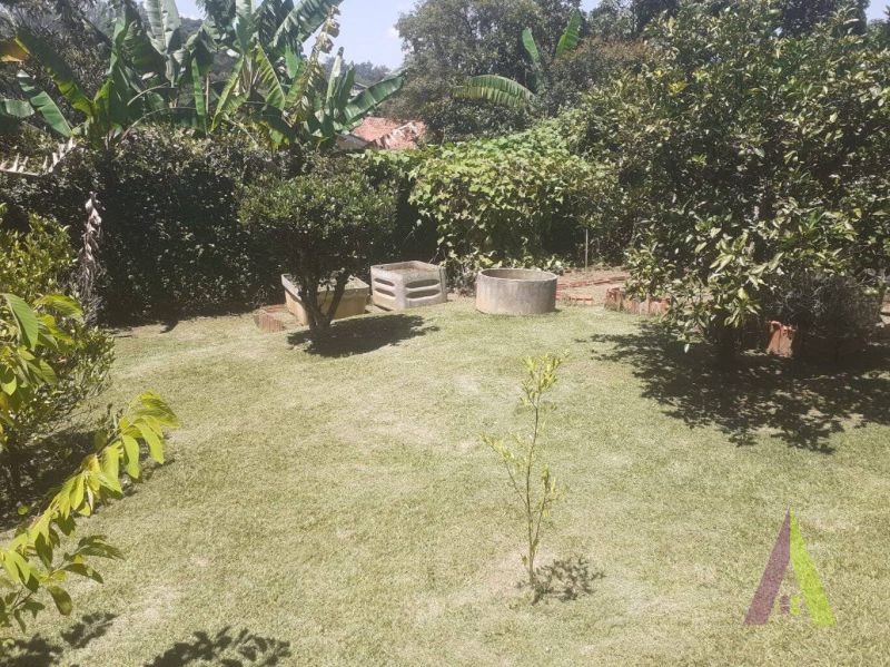 ChÃ¡cara no bairro Vila Holf (SÃ£o JoÃ£o Novo) em SÃO ROQUE