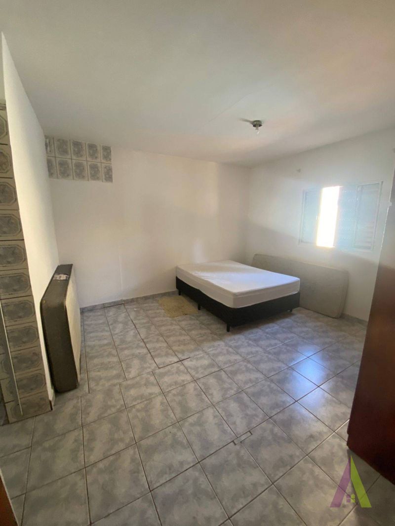 Casa com Piscina em Condomínio Fechado de São Roque!