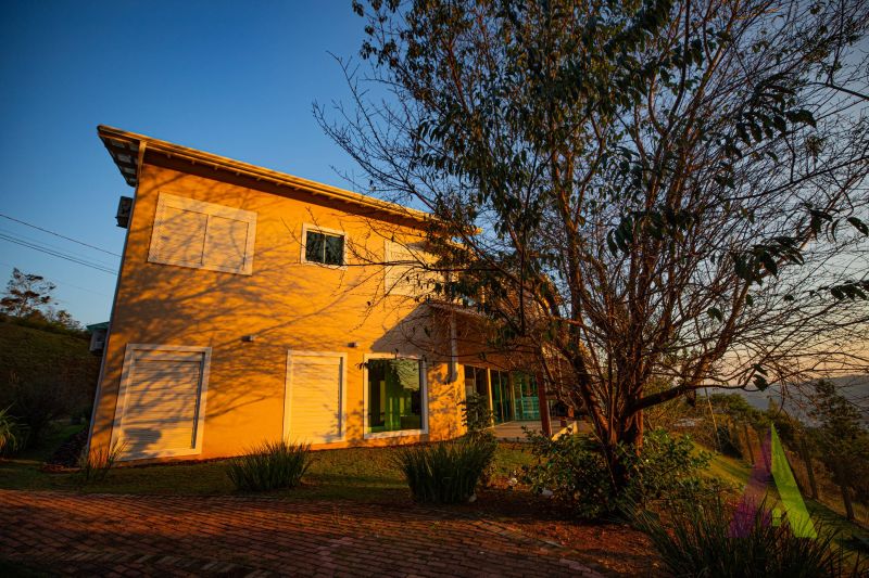 Casa Alto Padrão em Condomínio de São Roque!