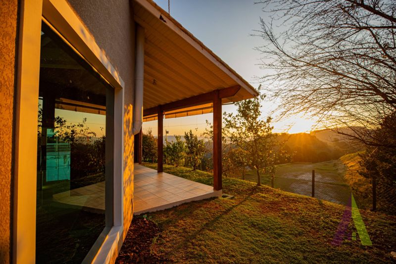 Casa Alto Padrão em Condomínio de São Roque!