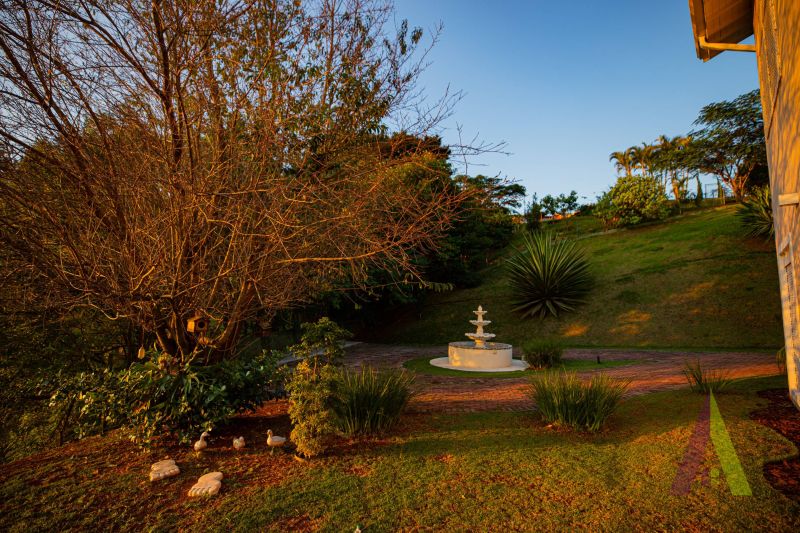 Casa Alto Padrão em Condomínio de São Roque!