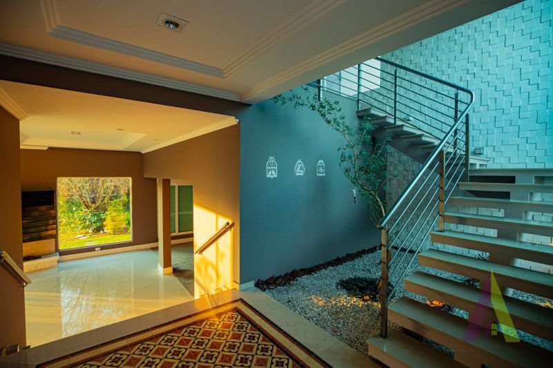 Casa Alto Padrão em Condomínio de São Roque!