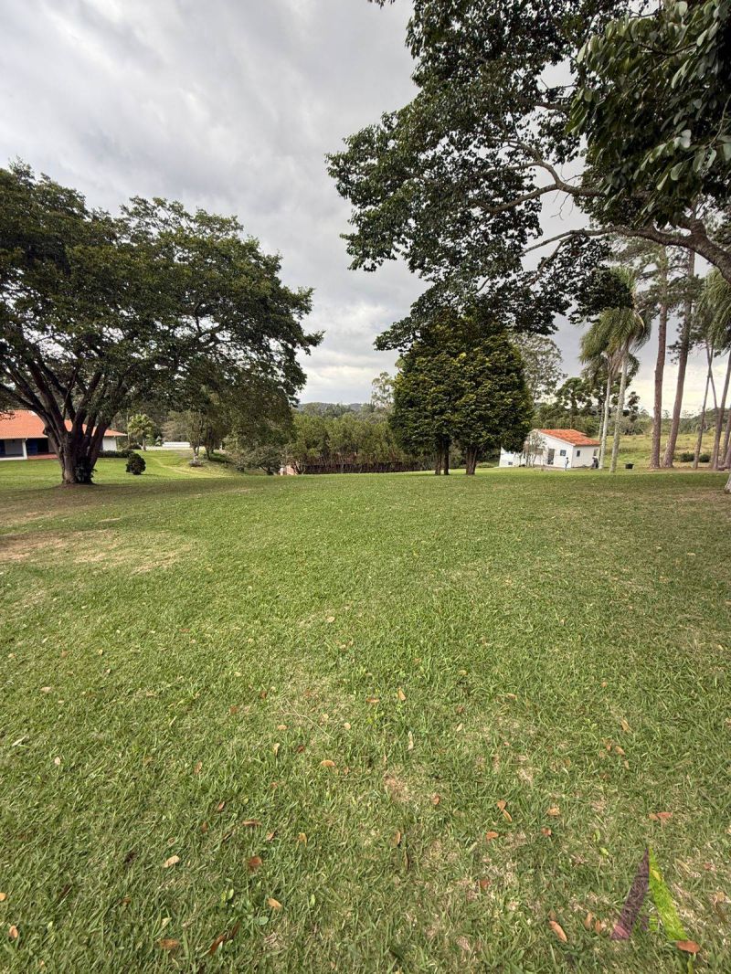 Chácara Documentada em São Roque!