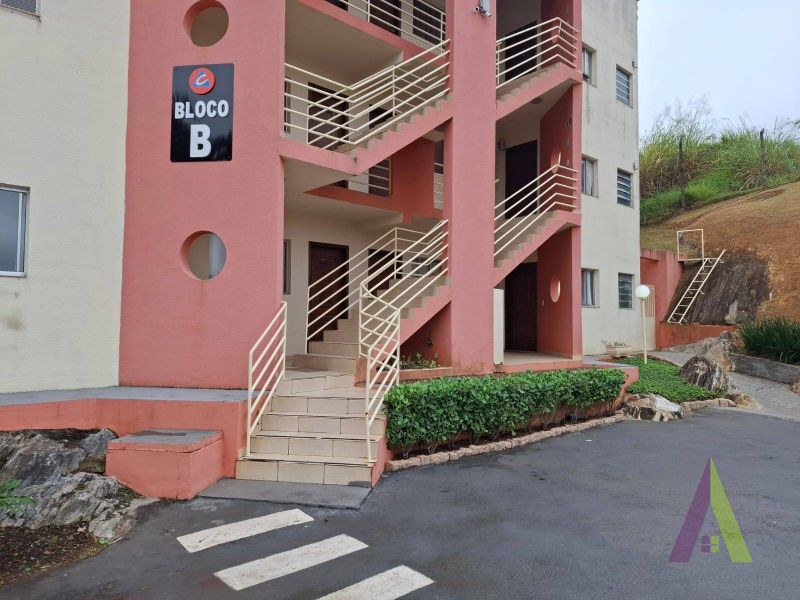 Apartamento Térreo no Centro de São Roque!