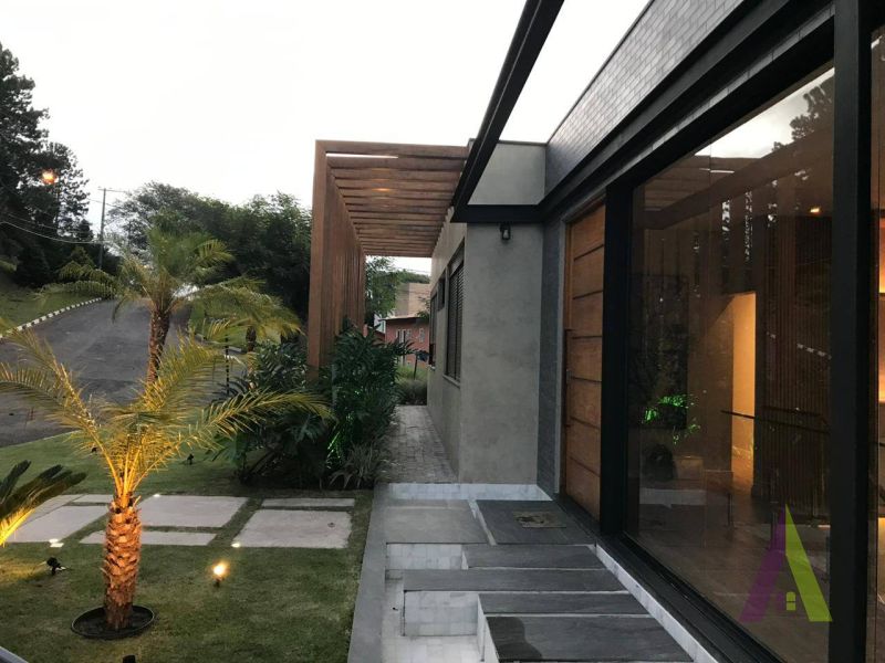 Casa em Condomínio no bairro Alto Da Serra (Mailasqui) em SÃO ROQUE