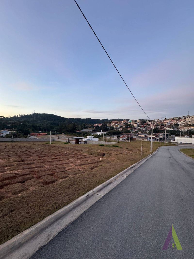 Terreno em Condomínio no bairro Jardim Villaça em SÃO ROQUE