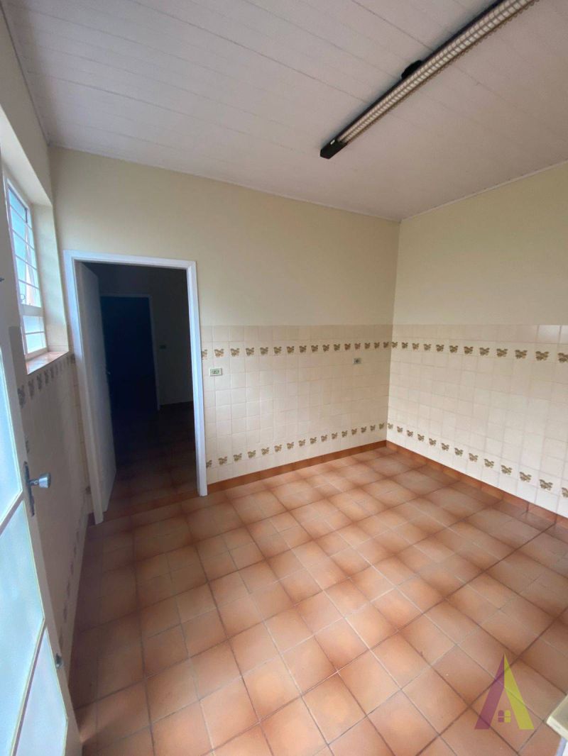 Casa no Centro de São Roque!