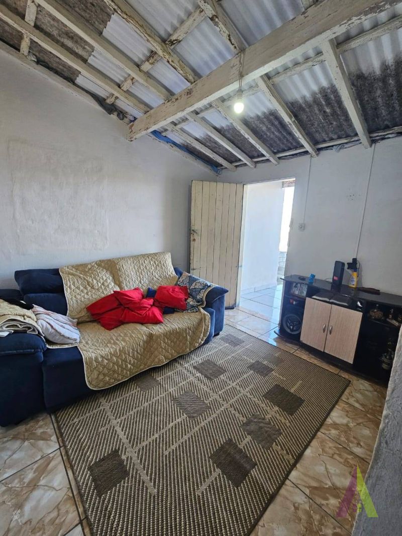 Casa Térrea em Bairo Tradicional de São Roque! 
