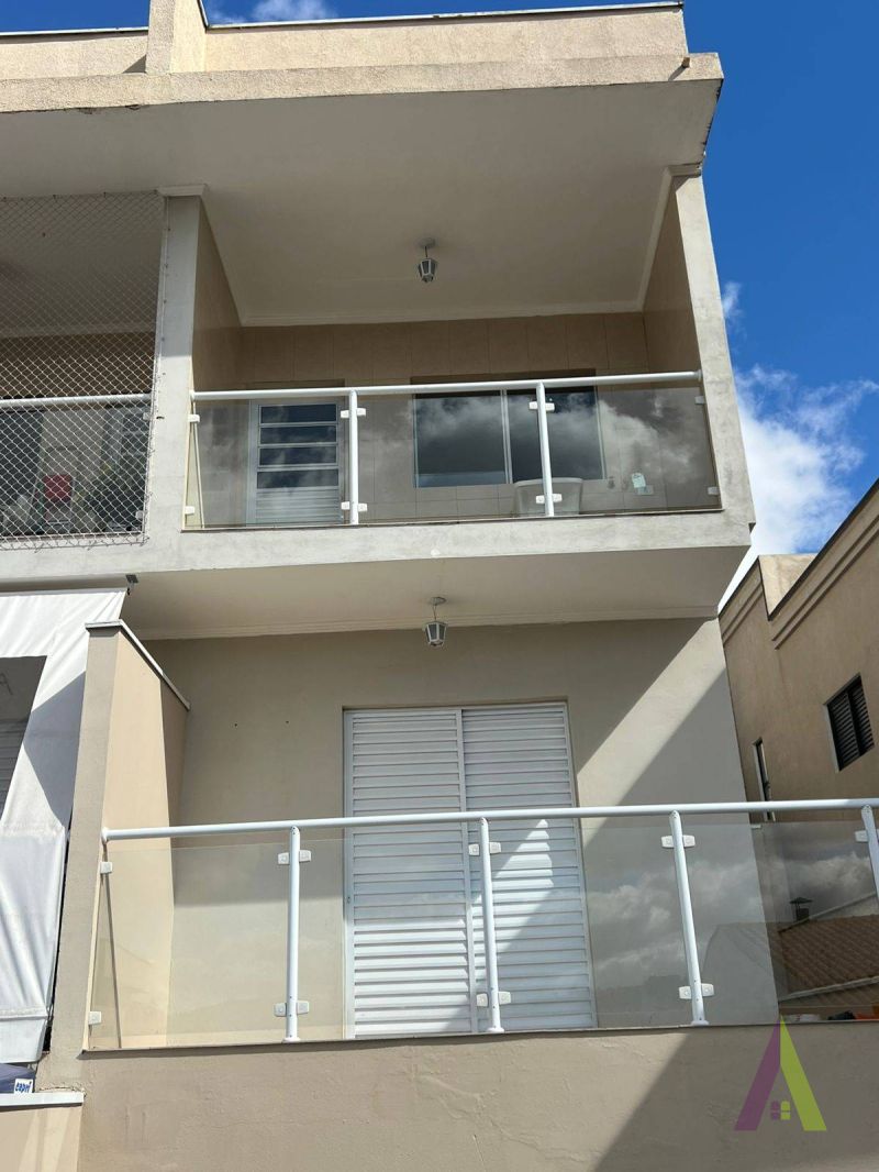 Casa em Bairro Tradicional de São Roque!