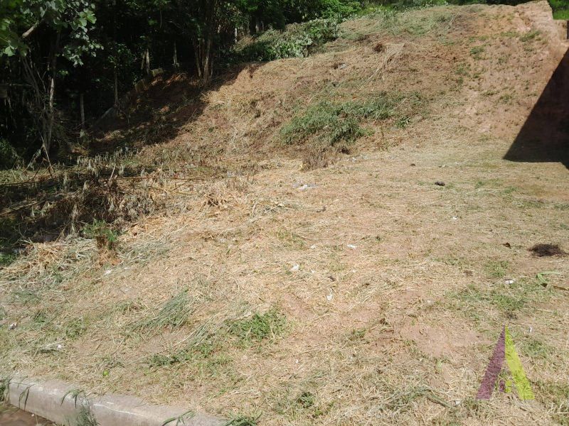 Terreno no bairro Jardim Vinhas Do Sol (Mailasqui) em SÃO ROQUE