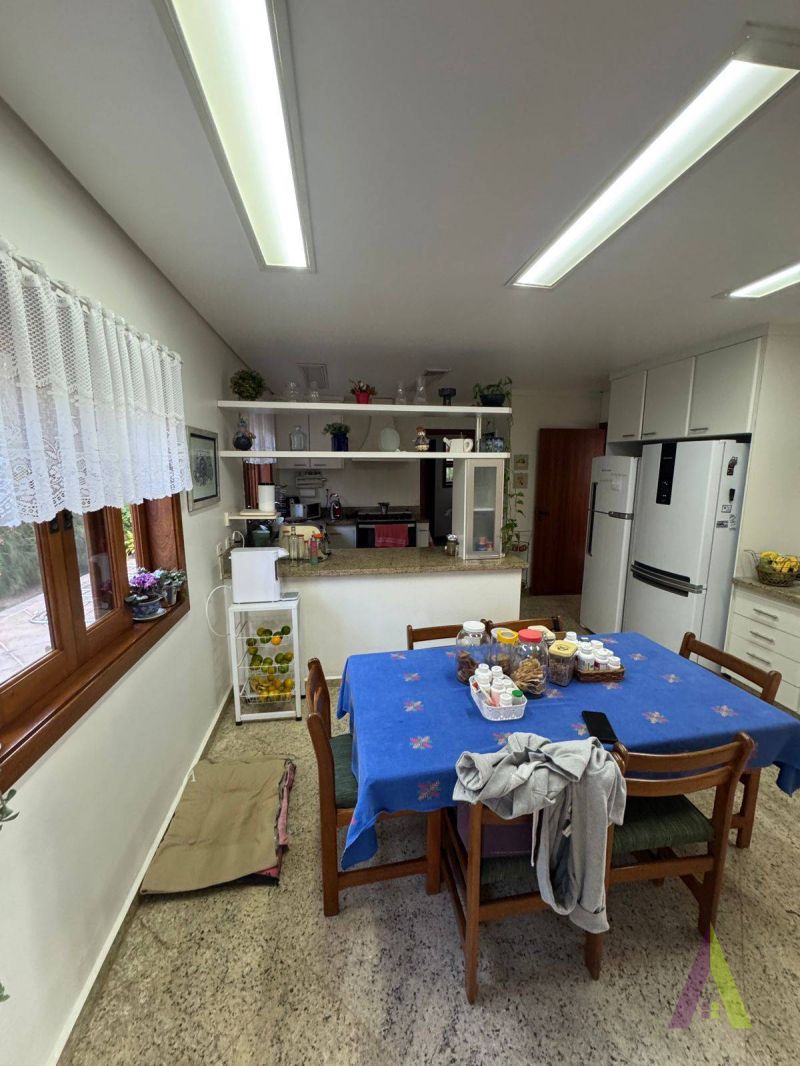 Casa Térrea em Condomínio de Alto Pedrão em São Roque!