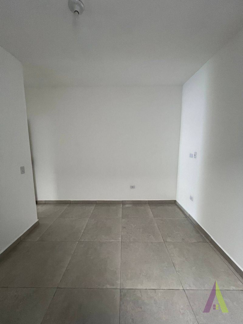 Casa Nova Térrea com Design Moderno em Mairinque!