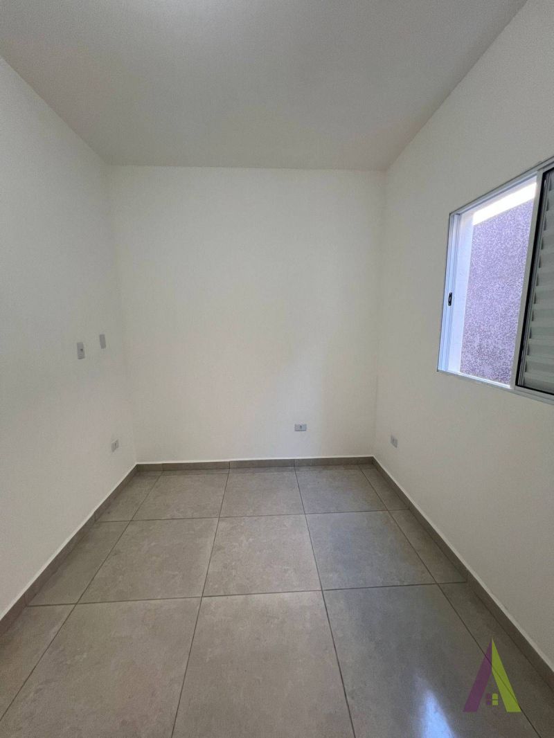 Casa Nova Térrea com Design Moderno em Mairinque!