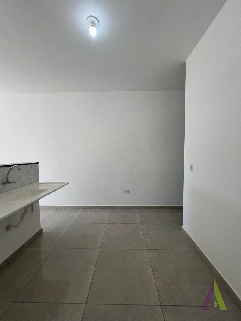 Casa Nova Térrea com Design Moderno em Mairinque!