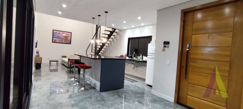 Casa em Condomínio em Ibiúna