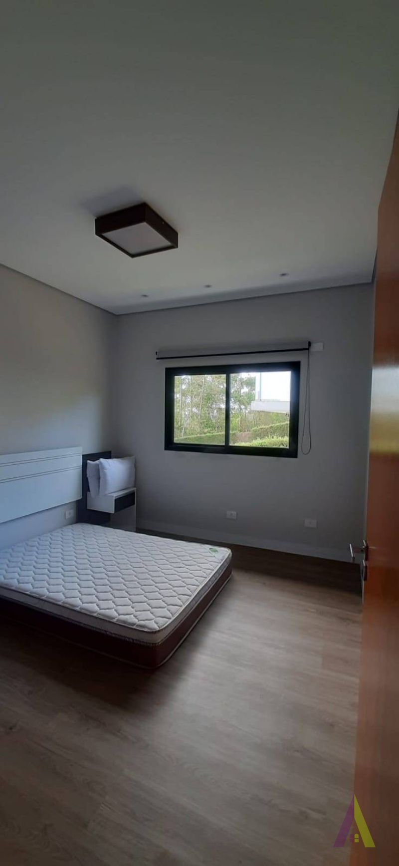 Casa em Condomínio em Ibiúna