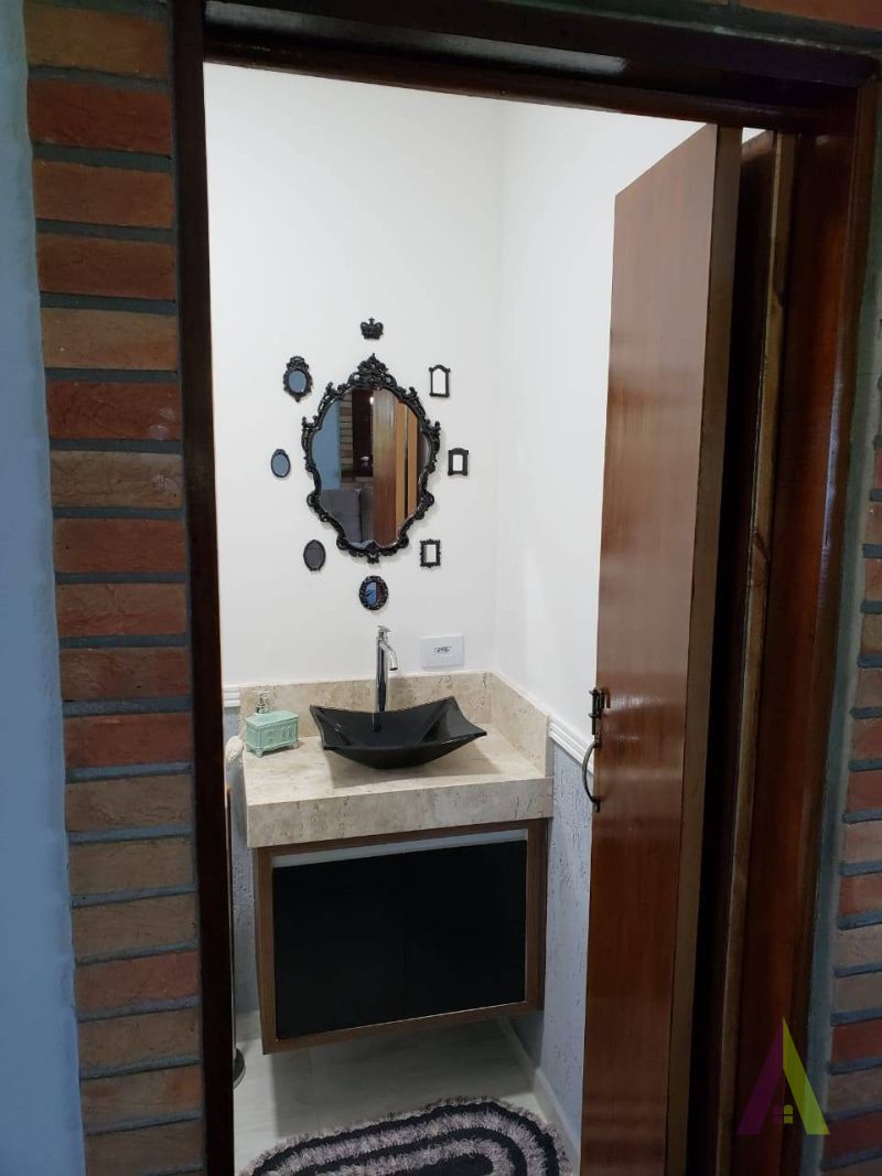 Chácara em Condomínio Fechado de São Roque!