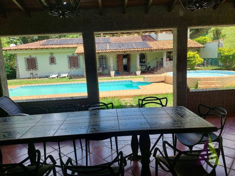 Chácara em Condomínio Alto Padrão de São Roque! 