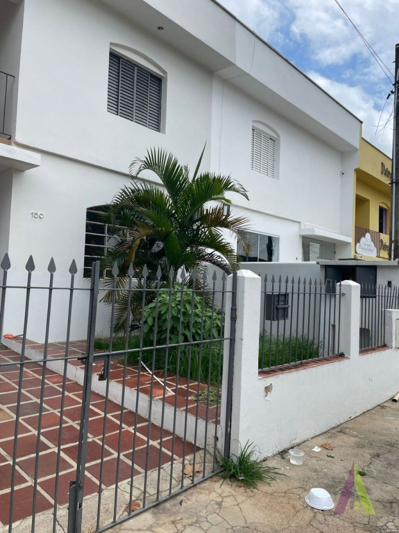 Sobrado com Edícula no Coração de São Roque!