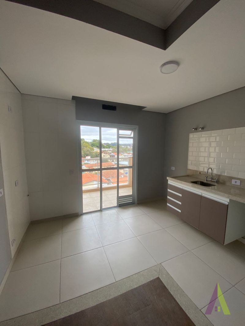 Apartamento com Sacada e Elevador em São Roque!