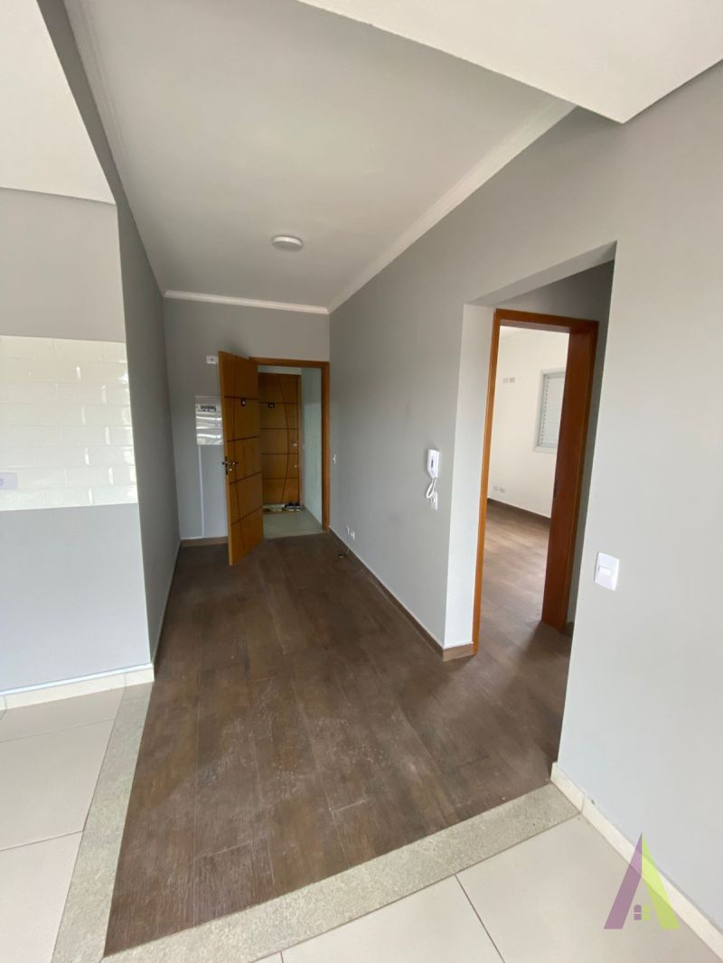 Apartamento com Sacada e Elevador em São Roque!