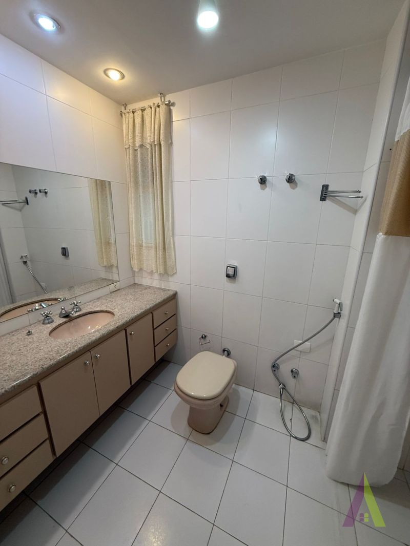 Apartamento no Centro de São Roque!