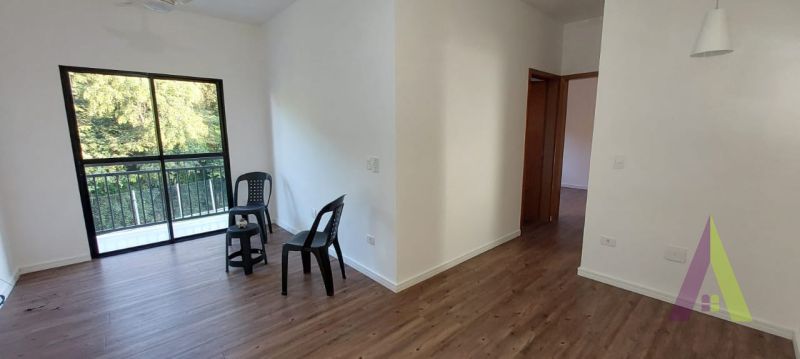 Apartamento na Estrada do Vinho em São Roque!