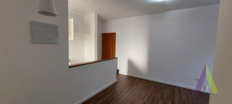 Apartamento na Estrada do Vinho em São Roque!