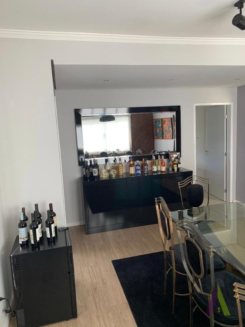 Apartamento Duplex Mobiliado no Centro de São Roque!