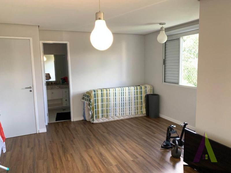 Apartamento Duplex Mobiliado no Centro de São Roque!
