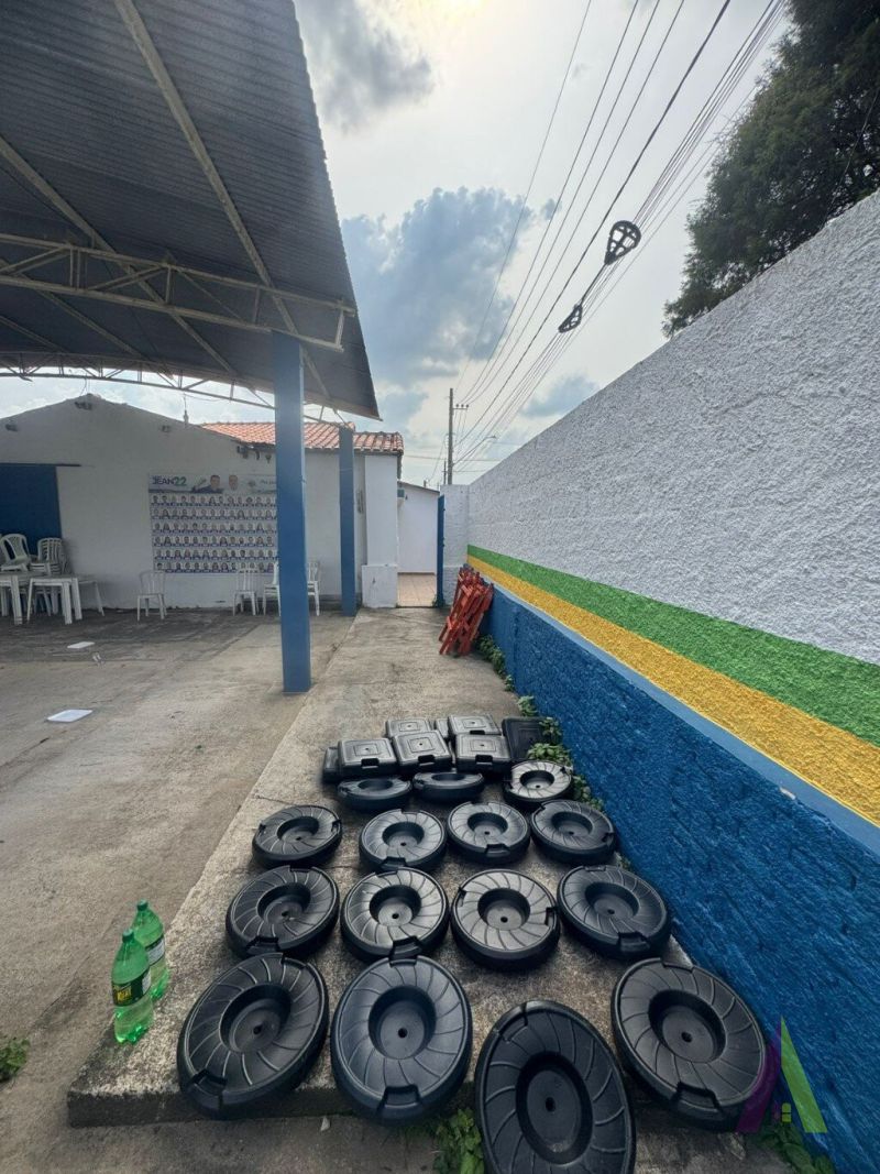 Galpão em Avenida Comercial de São Roque! 