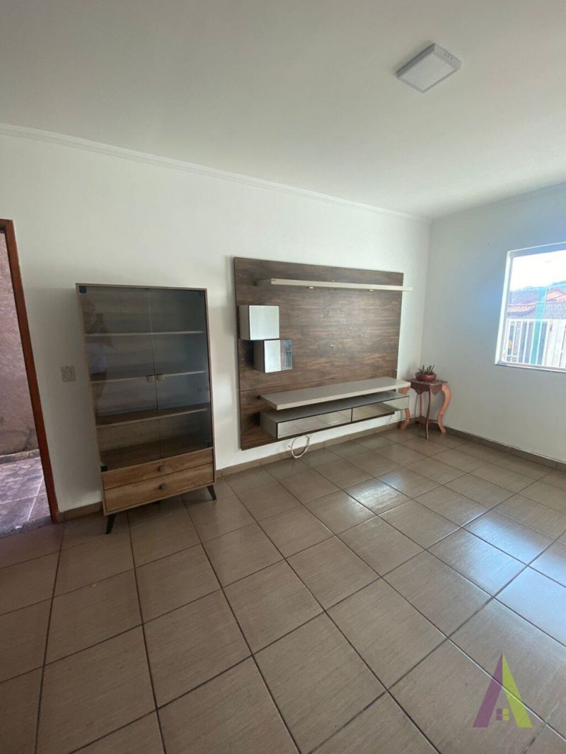 Casa em Bairro Tradicional de São Roque! 