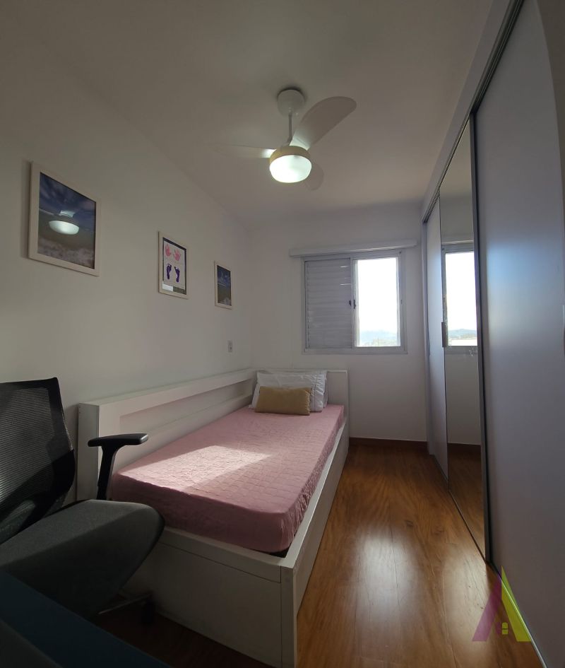 Casa em Condomínio Fechado de São Roque!