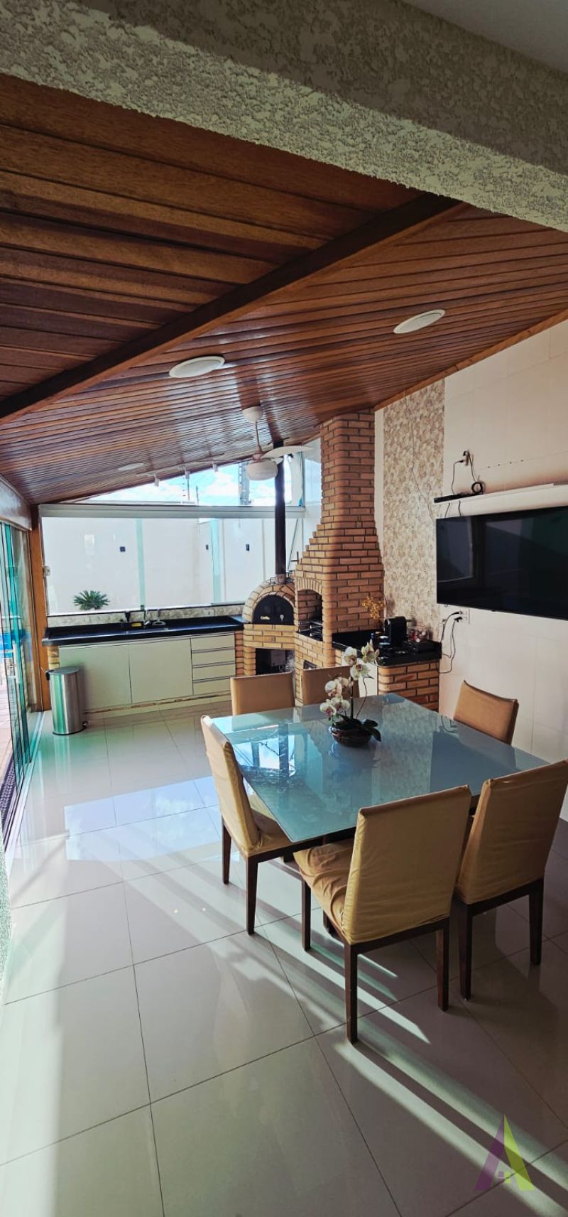 Casa em Condomínio Fechado de São Roque!