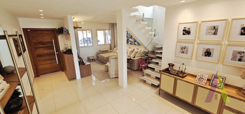 Casa em Condomínio Fechado de São Roque!