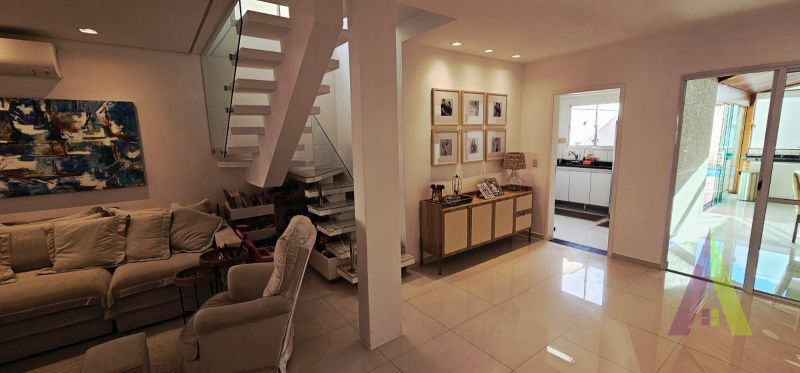 Casa em Condomínio Fechado de São Roque!