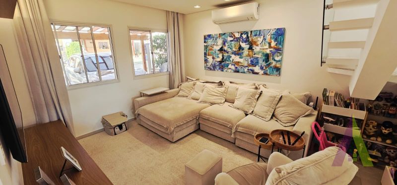 Casa em Condomínio Fechado de São Roque!