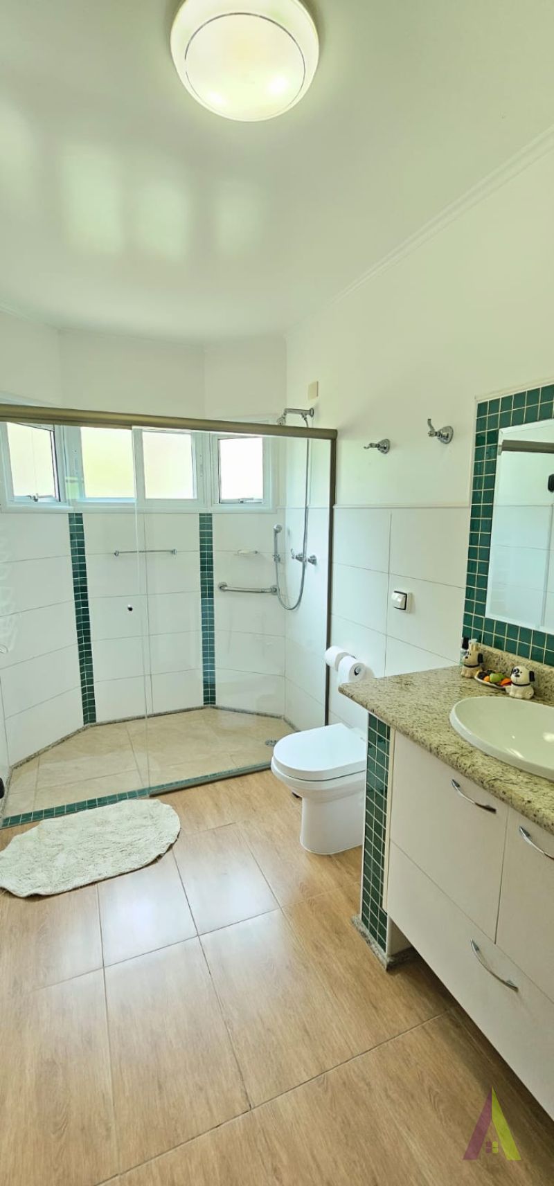 Casa de Alto Padrão em Condomínio Fechado de São Roque!