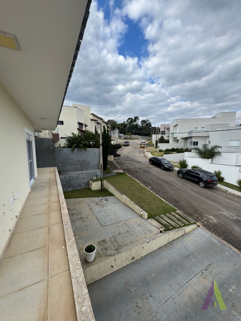 Casa em Condomínio no bairro Vila Santa Rosália em SÃO ROQUE