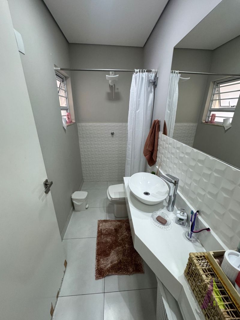 Casa em Condomínio no bairro Vila Santa Rosália em SÃO ROQUE