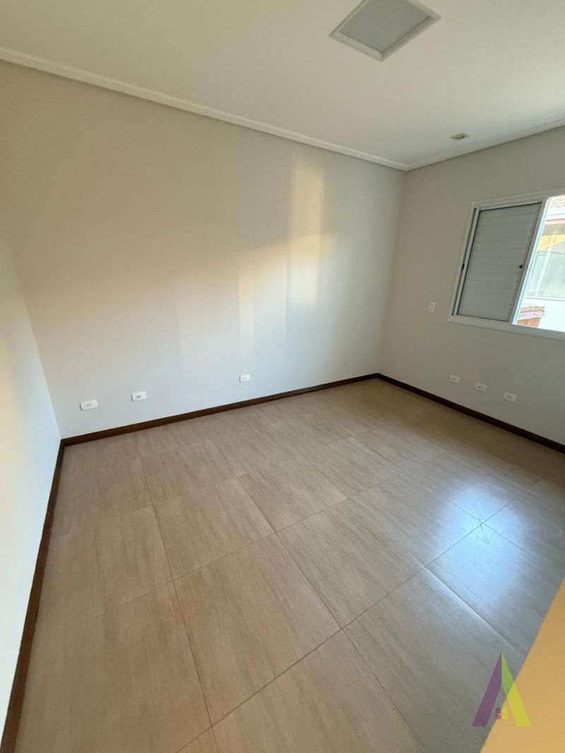 Casa em Condomínio Fechado de São Roque! 