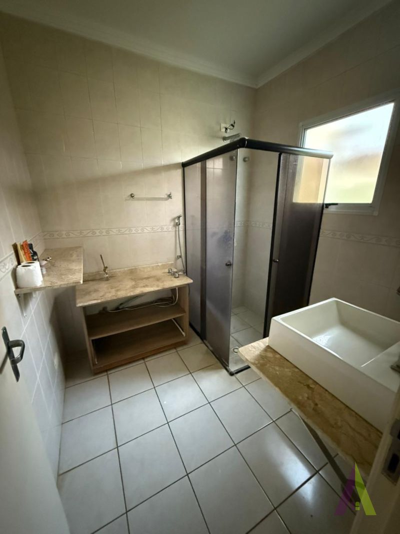 Casa em Condomínio Fechado de São Roque! 