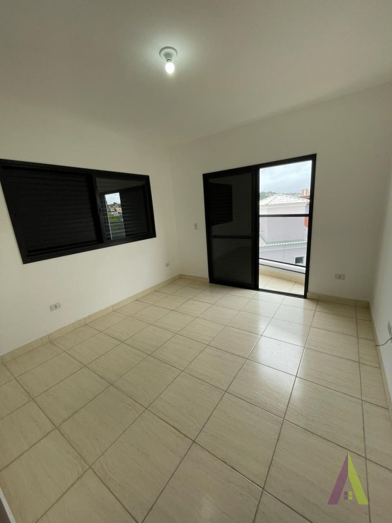 Apartamento em Bairro Tradicional de São Roque!